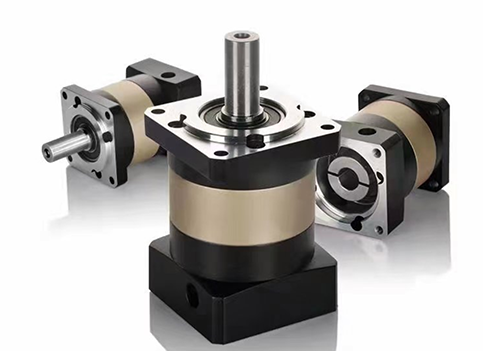 低背隙行星減速機